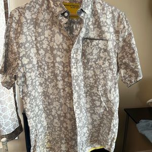 Descendant of Thieves Men’s floral button down short sleeve shirt, front pocket